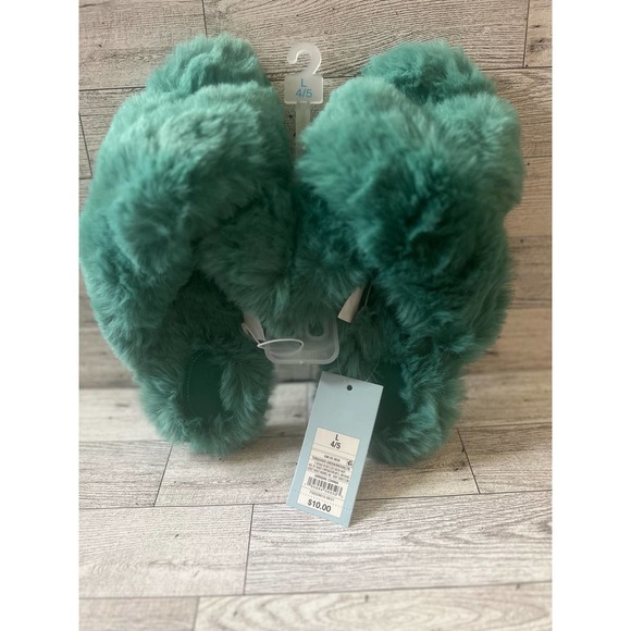 Cat & Jack Girls Turquoise Crossband Fur slippers Large 4/5 - Picture 1 of 4